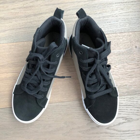 Athletic Works Logan Hi Top Lace Up Skater Sneakers Blk Olive Grn Sz 7 NWOT - Picture 2 of 12